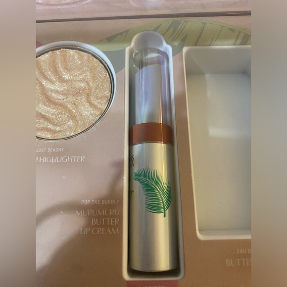 Physician’s Formula Casey Holmes Collection - Picture 5 of 5